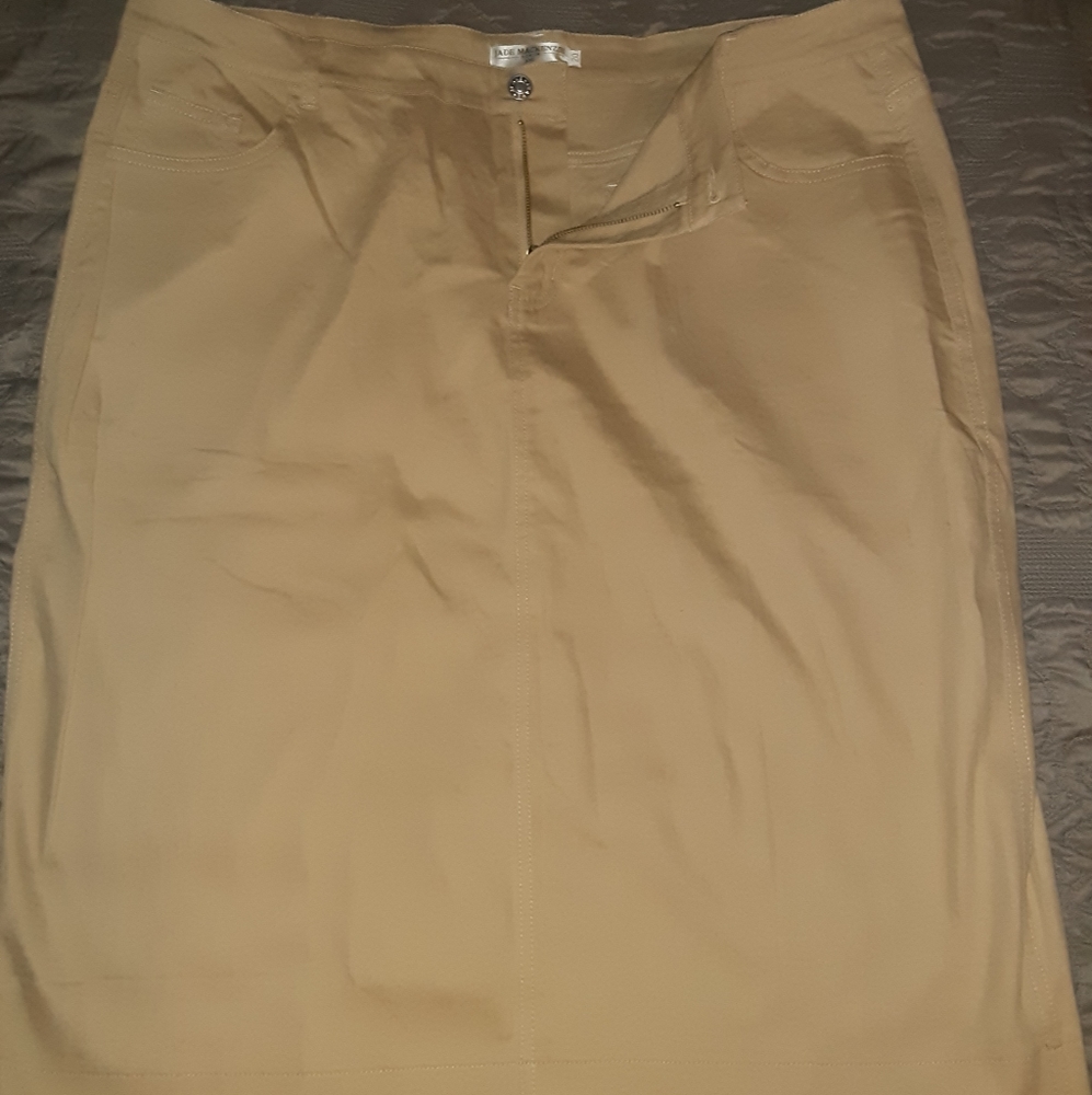 Jade mackenzie size 18 khaki skirt